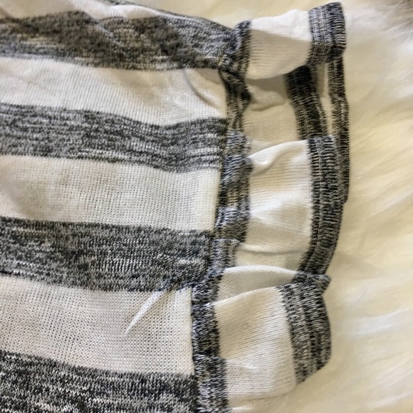 NWT d.n.a couture ruffle sleeve shirt - Picture 5 of 7